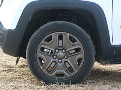 2016款 2.0L 自动四驱75周年致敬版