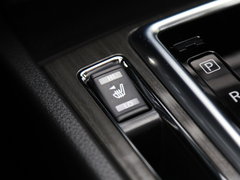 2017款 2.0L CVT领尚版