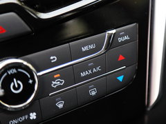 2017款 2.0L CVT领尚版