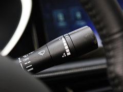 2017款 2.0L CVT领尚版