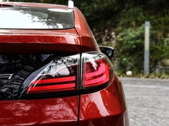 2017款 2.0L CVT领尚版