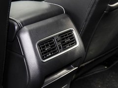 2017款 2.0L CVT领尚版
