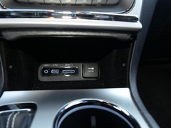 2016款 3.6L 豪华导航版