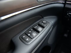 2016款 3.6L 豪华导航版