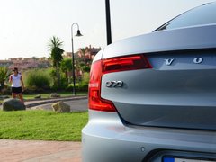 2016款 2.0T T6 AWD智尊版