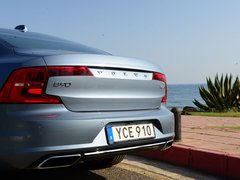 2016款 2.0T T6 AWD智尊版