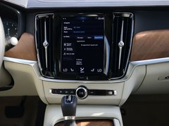 2016款 2.0T T6 AWD智尊版