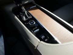 2016款 2.0T T6 AWD智尊版