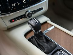 2016款 2.0T T6 AWD智尊版