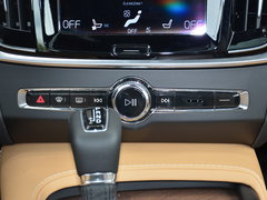 2016款 2.0T T6 AWD智尊版