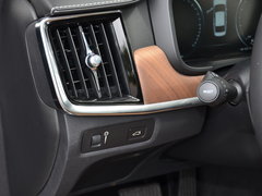 2016款 2.0T T6 AWD智尊版