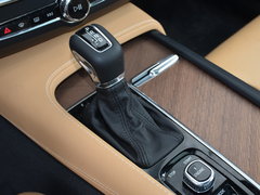2016款 2.0T T6 AWD智尊版