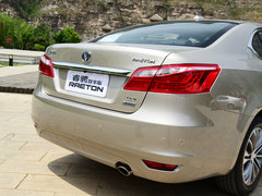2016款 1.8T 自动智享版尊领型