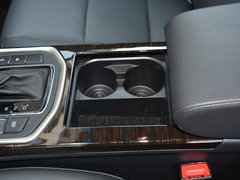 2016款 1.8T 自动智享版尊领型