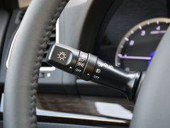 2016款 1.8T 自动智享版尊领型