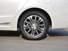 2016款 1.8T 自动智享版尊领型