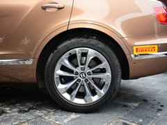 2016款 6.0T 标准版