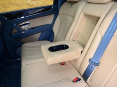 2016款 6.0T 标准版