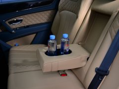 2016款 6.0T 标准版