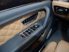 2016款 6.0T 标准版