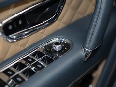 2016款 6.0T 标准版