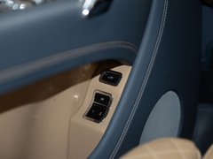 2016款 6.0T 标准版