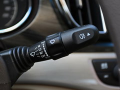 2016款 1.5T 手动舒适型7座