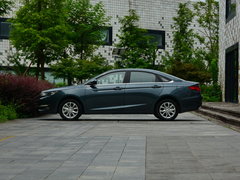 2017款 1.8L 自动精英型