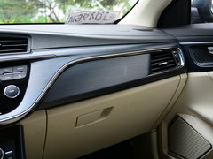 2017款 1.8L 自动精英型