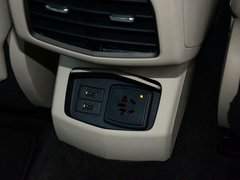 2017款 2.0T 尊耀版