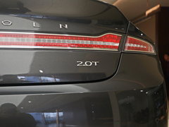 2017款 2.0T 尊耀版