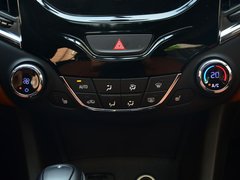 2017款 1.4T 双离合领锋版