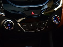 2017款 1.4T 双离合领锋版