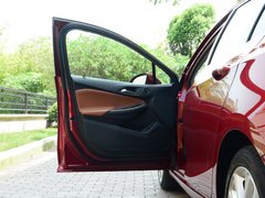 2017款 1.4T 双离合领锋版