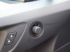 2017款 1.4T 双离合领锋版