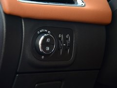 2017款 1.4T 双离合领锋版