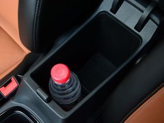 2017款 1.4T 双离合领锋版