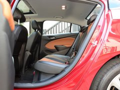 2017款 1.4T 双离合领锋版