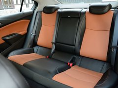 2017款 1.4T 双离合领锋版