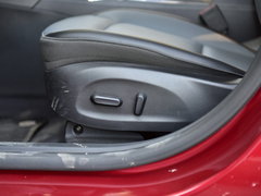 2017款 1.4T 双离合领锋版