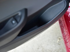 2017款 1.4T 双离合领锋版