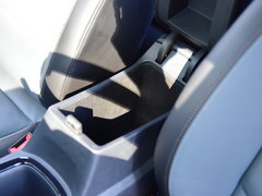 2017款 1.4T 双离合领锋版