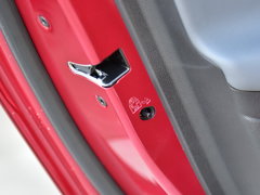 2017款 1.4T 双离合领锋版