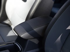 2017款 1.4T 双离合领锋版