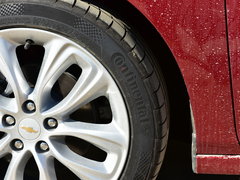 2017款 1.4T 双离合领锋版
