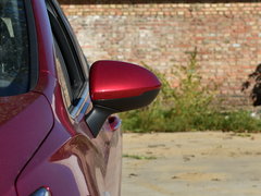 2017款 1.4T 双离合领锋版