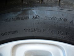2017款 1.4T 双离合领锋版