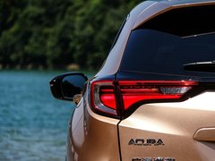 2016款 1.5T 两驱尊享版