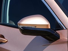 2016款 1.5T 两驱尊享版