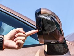 2016款 1.5T 两驱尊享版